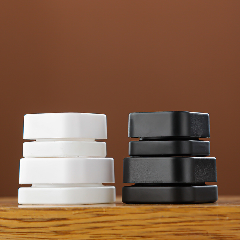 5ml 5g Round Square Mini Glass Pot Wide Mouth Screw Lid Smell Proof Clear Black Frosted Storage Tub for Concentrate Spice Balm Oil Packaging - view 5