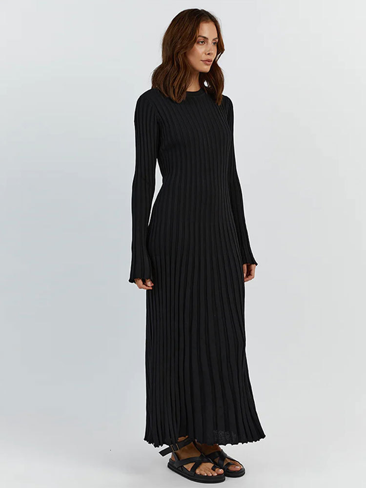 Basic Casual Dresses Solid Color Round Neck Long Sleeved Knitted Dress Women Pleated Slim White Long Robes Summer Lady Office Streetwear Vestido 23092