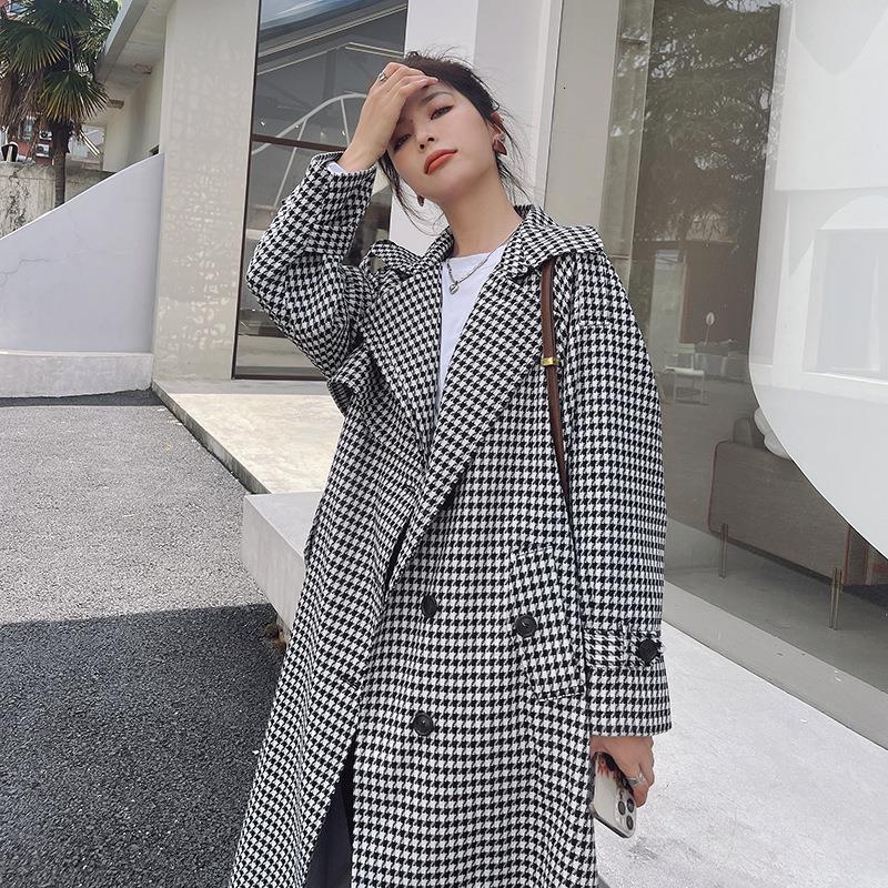 Womens Trench Coats Women Spring Fashion Plaid Coat With Belt For Female Overcoat Turn Down Femme Casaco Abrigo Streetwear Capes Cloak 230921