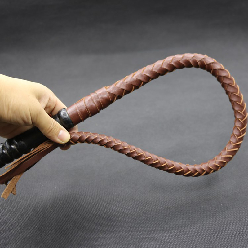 Whips Crops Cowhide Horse Riding Crop Long Anti-slip Wooden Handle Riding Whips For Horse Racing Equestrian Equipment 230921