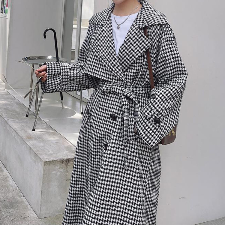 Womens Trench Coats Women Spring Fashion Plaid Coat With Belt For Female Overcoat Turn Down Femme Casaco Abrigo Streetwear Capes Cloak 230921