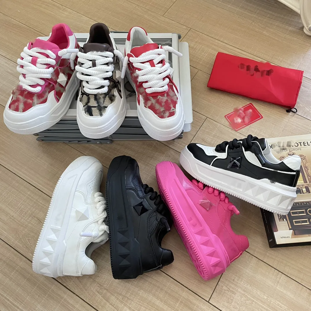 ONE STUD XL Designer Running Women Sneakers Men Platform Oversized Rivet Trainer Lace-Up Rubber Soles Sneaker Low-top Sports Shoes