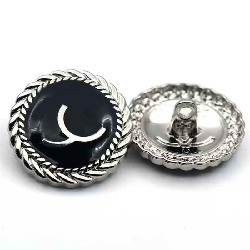 Metal Letter Diy Sewing Button with Stamp Round Letter Clothing Buttons for Shirt Sweater Coat