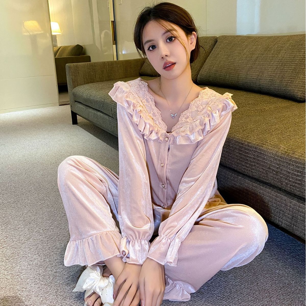 Womens Sleepwear VNeck Ruffles Velour Pajamas Set Women 2PCS Shirt Trouser Lingerie Long Sleeve Pijamas Suit Home Wear Clothes 230922