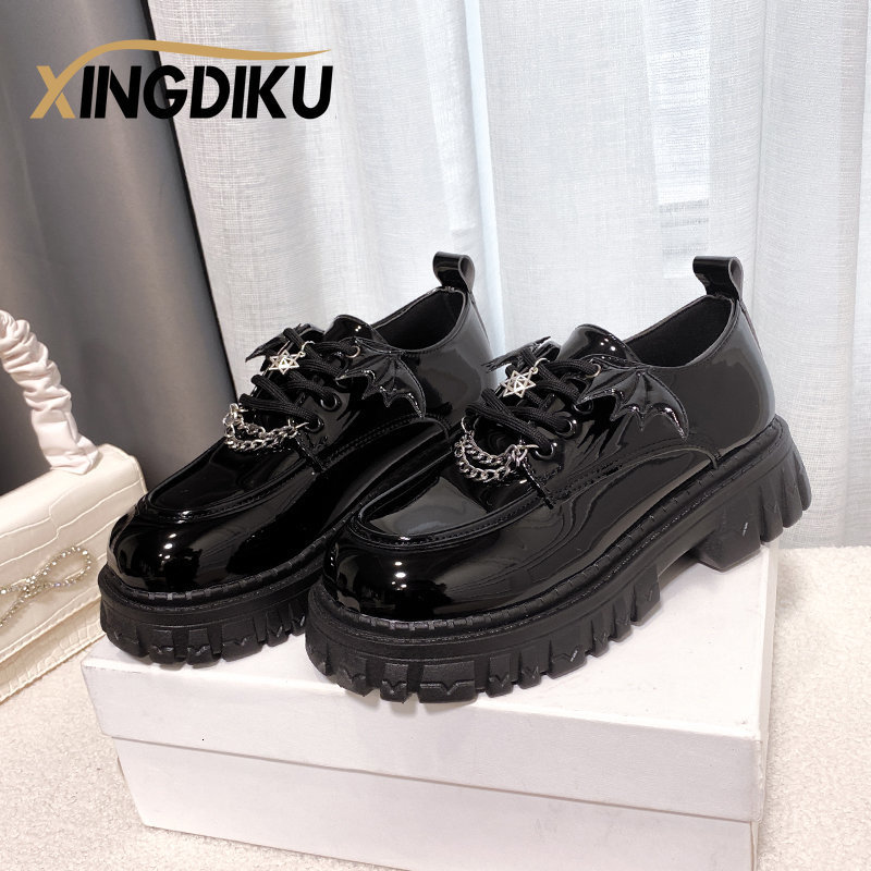 Dress Shoes Punk Wind Fashion Single Shoes Autumn Devil Bat Wings Gothic Women's Shoes Thick Bottom Waterproof Platform Metal Chain 230921