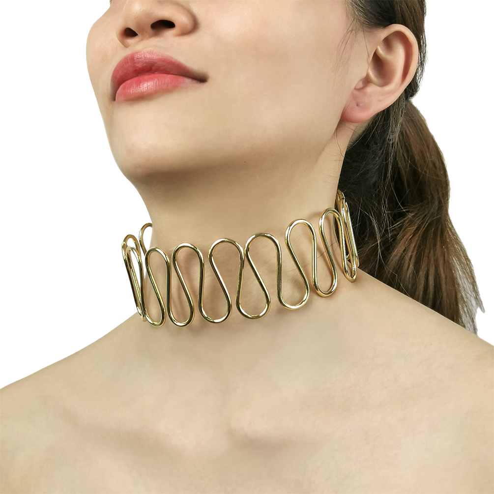 Chokers Smooth Curve Metal Torques Bib Neck Choker Necklaces For Women Punk Wide Alloy Collar Statement Necklace Fashion Jewelry MANILAI 230923