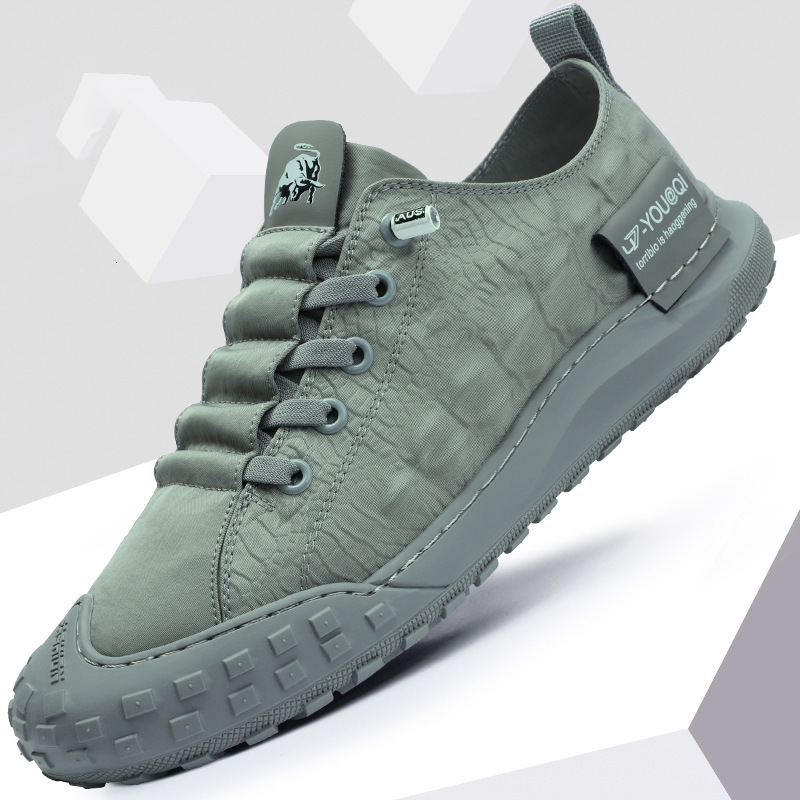 Dress Shoes Men Vulcanize Fashion Classic Platform Canvas New for Male AntiOdor Casual Flats HardWearing 230923