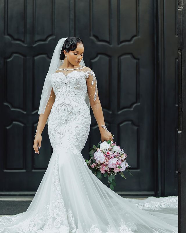 2023 Oct Arabic Aso Ebi Lace White Mermaid Wedding Dress Beaded Crystals Tulle Vintage Bridal Gowns Dresses ZJ302
