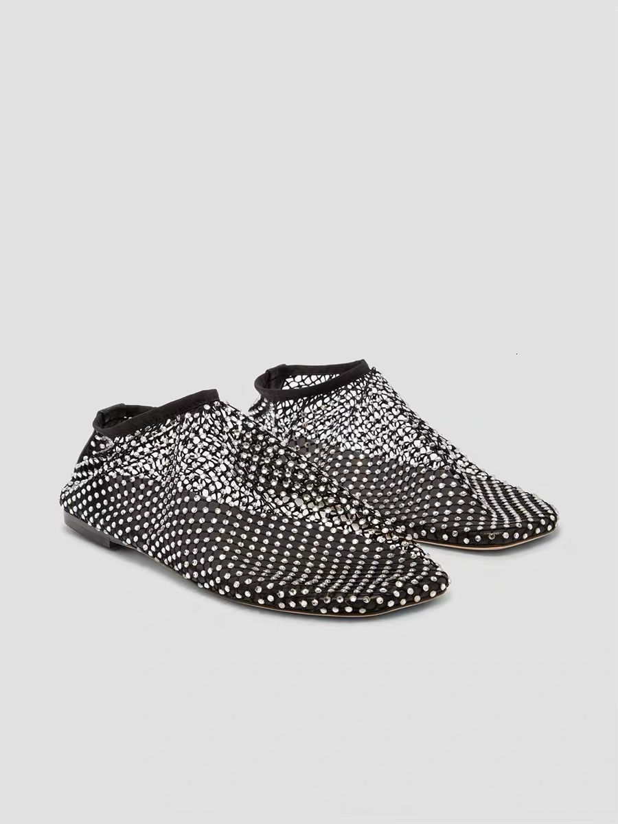 Slippers 2023 Summer Women s Round Toe Flat Bottom Sandals Hollow Short Boots Water Diamond Sexy Fashion Banquet 230925