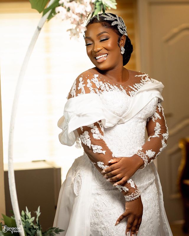 2023 Oct Arabic Aso Ebi White Mermaid Wedding Dress Lace Beaded Detachable Train Sexy Bridal Gowns Dresses ZJ2033