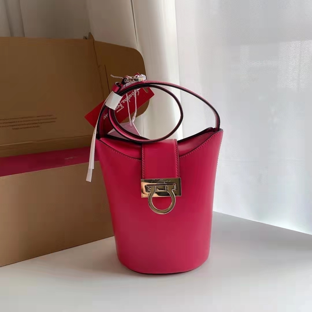 Evening Bags 2023 years fries bag Trifolio small Womens bags cowhide shoulder armpit bucket tote 230925