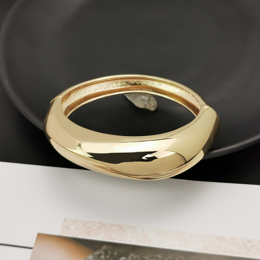 Bangle MANILAI Alloy Statement Cuff Bracelet Bangle For Women Chunky Big Bracelets Gold Color Manchette Fashion Jewelry Accessories 230925