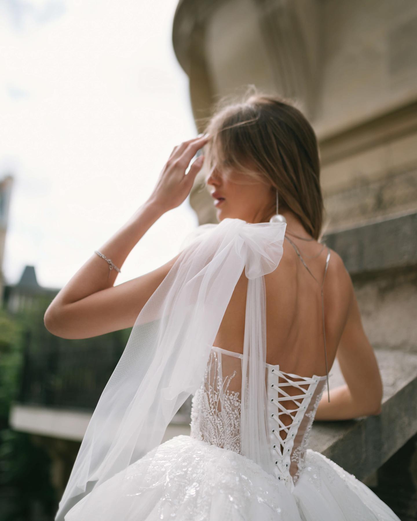 Lace Peplum Wedding Dresses Sequined Bridal Gowns One Shoulder Neckline A Line Tulle Floor Length Vestido De Novia