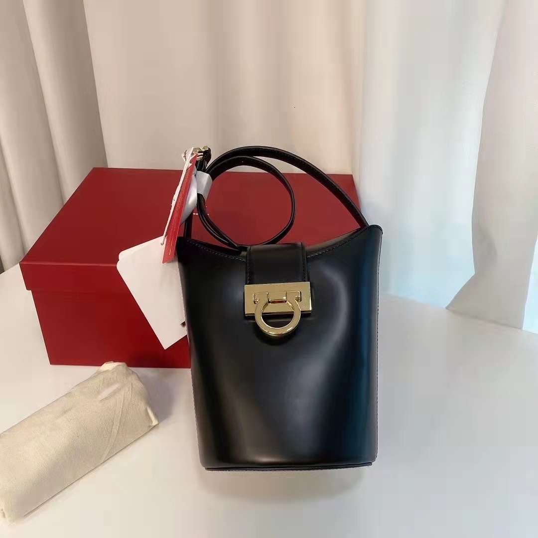 Evening Bags 2023 years fries bag Trifolio small Womens bags cowhide shoulder armpit bucket tote 230925