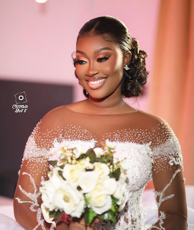 2023 Oct Arabic Aso Ebi Plus Size White Lace Wedding Dress Beaded Ball Gown Tulle Bridal Gowns Dresses ZJ055