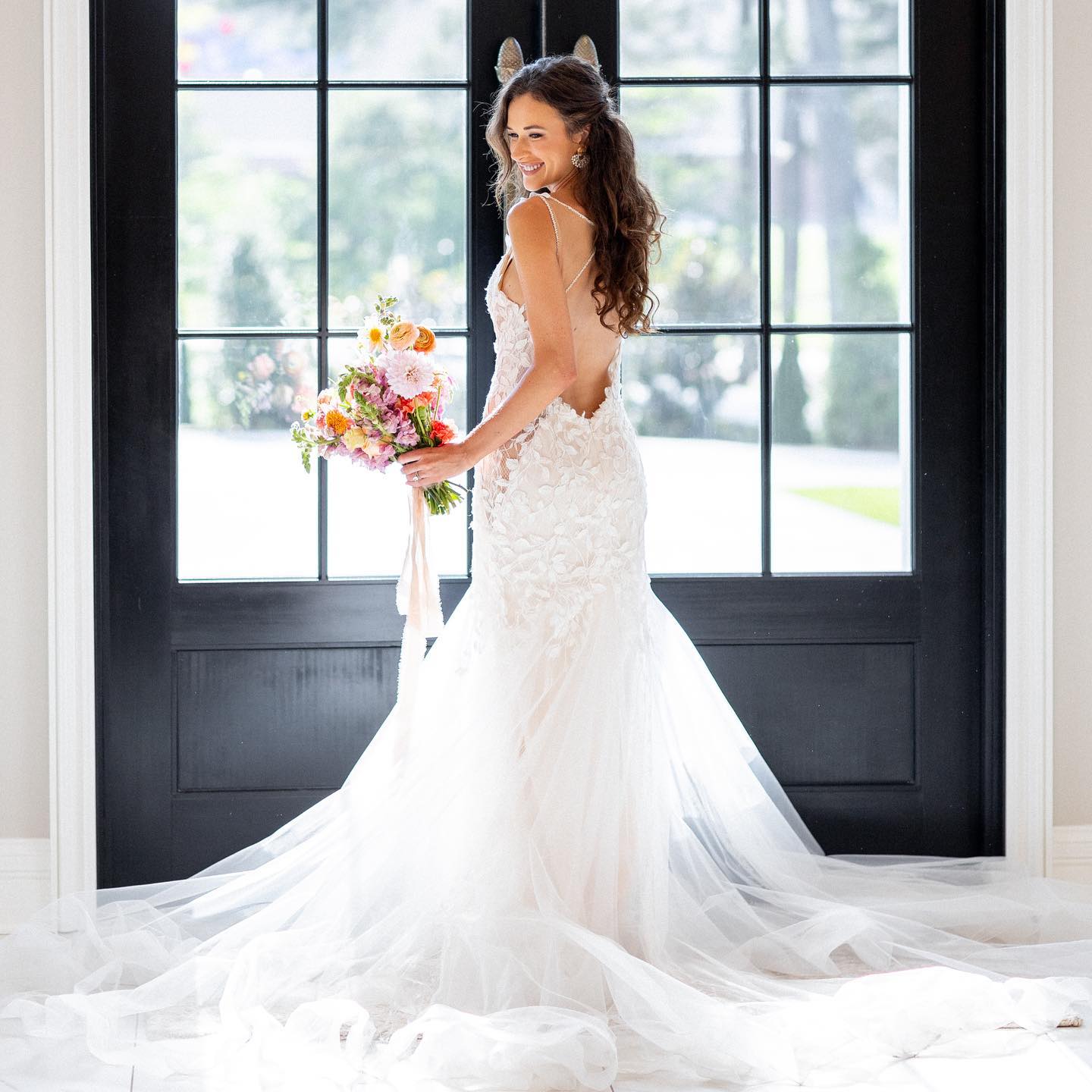 Elegant Mermaid Lace Wedding Dress Sexy V Neck Appliqued Illusion Bodice Bridal Gowns Country robes de mariee Plus Size