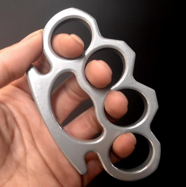 Iron Thickened Metal Knuckle Duster - Outdoor Self-Defense Finger Buckle for Fitness Training, Boxing, and Emergency Broken Window Tool EDC