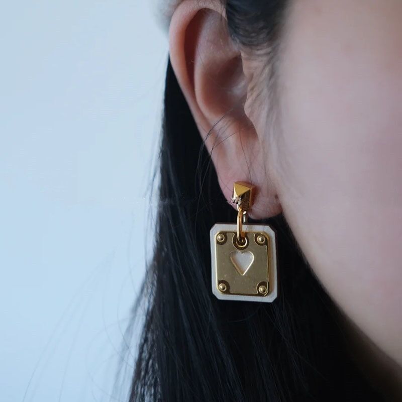 Hoop Huggie Bnad Vintage Poker Card Earrings Stud For Women Metal 4 colour Playing Party Pendientes earrings for women Jewelry 230926