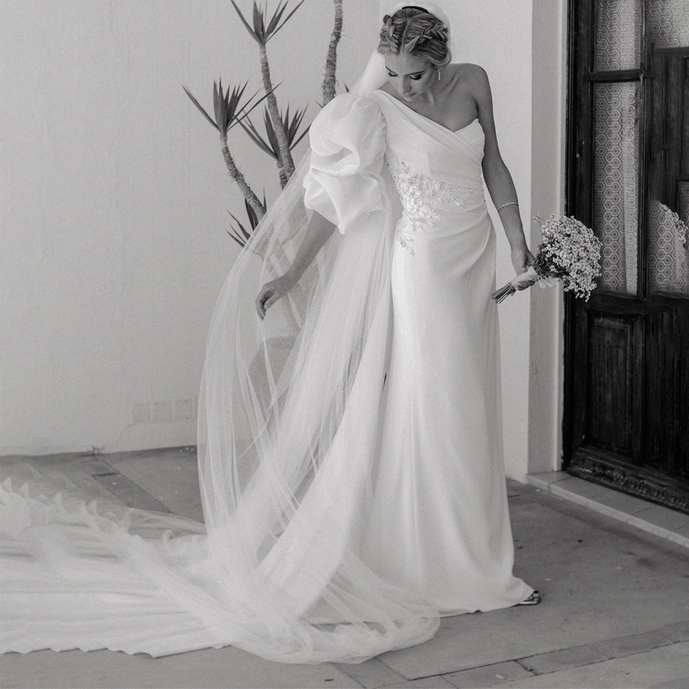 Satin One Shoulder Mermaid Wedding Dresses Beaded Appliques Pleat Bridal Gown Ruched Puffy Sleeves Vestidos De Novia