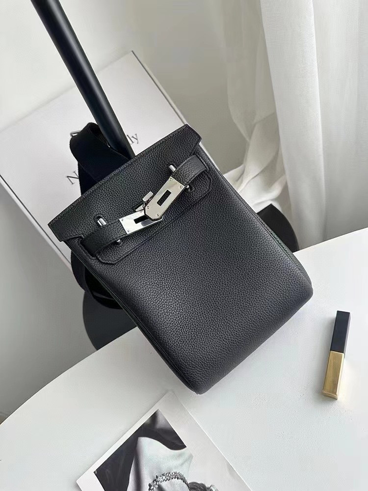 Designer fashion Evening Bags Man Women mini Bucket bag Soft Real Leather Messenger Chest Bags Designer Flap Purses And Handbag Shoulder Bag Travel Backpack