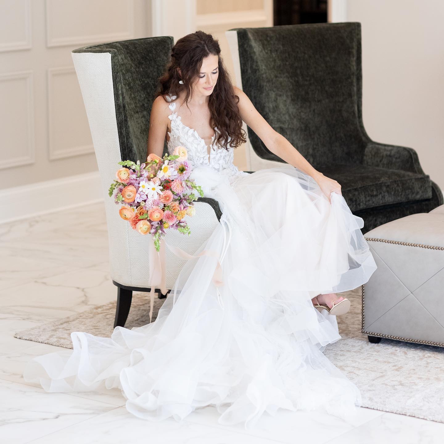 Elegant Mermaid Lace Wedding Dress Sexy V Neck Appliqued Illusion Bodice Bridal Gowns Country robes de mariee Plus Size