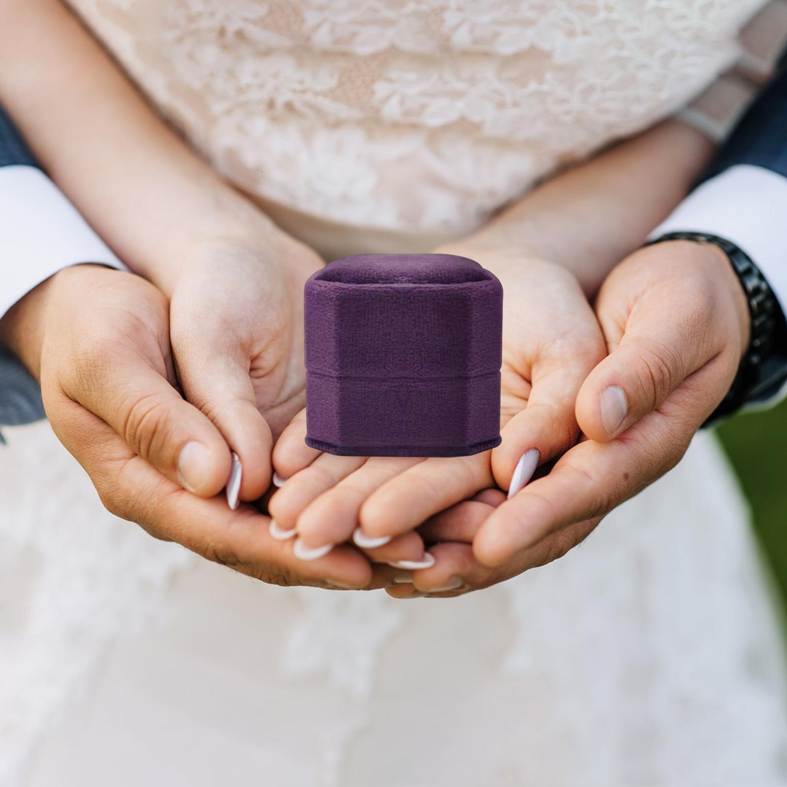 Jewelry Boxes Velvet Ring Box Bearer Gorgeous Antique Vintage Case for Valentines Day Engagement Wedding Ceremony P oshoots 230926