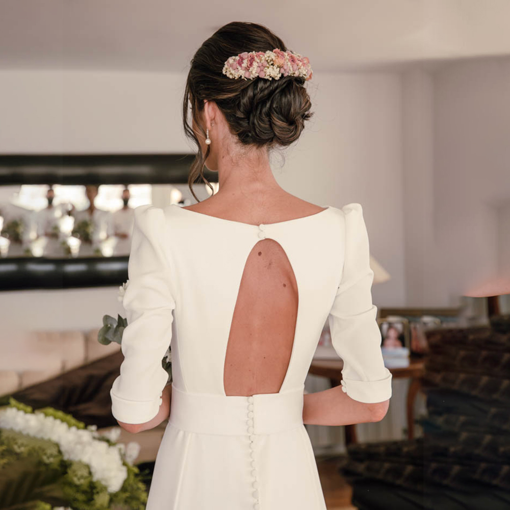 Graceful Halter Mermaid Wedding Dresses V Neck Satin Garden Bridal Gown Hollow Back Sweep Train Vestidos De Novia