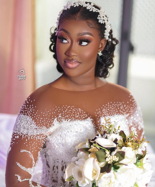 2023 Oct Arabic Aso Ebi Plus Size White Lace Wedding Dress Beaded Ball Gown Tulle Bridal Gowns Dresses ZJ055