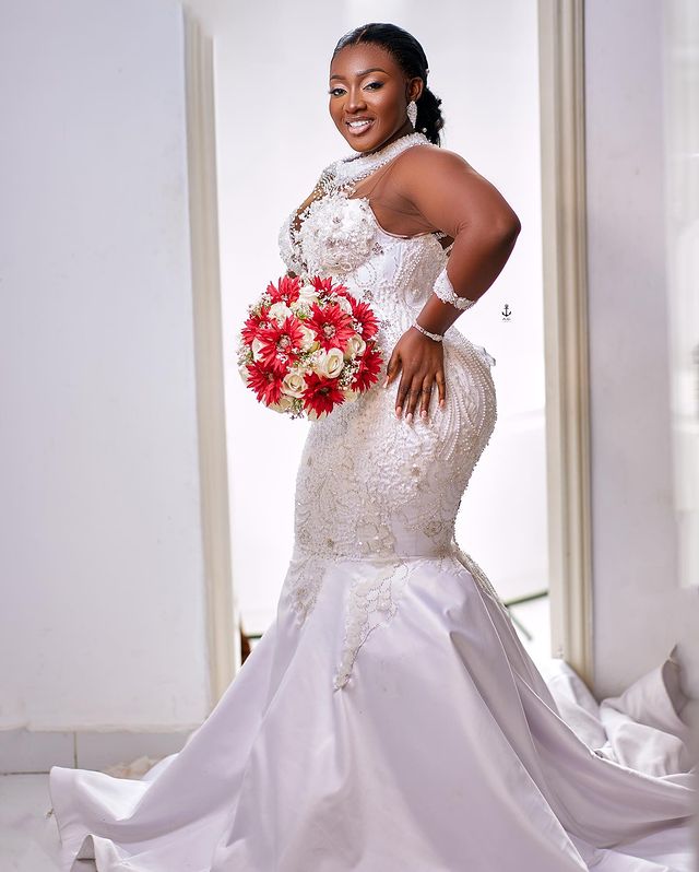 2023 Oct Arabic Aso Ebi Plus Size Lace Mermaid Wedding Dress Beaded Crystals Vintage Bridal Gowns Dress ZJ303