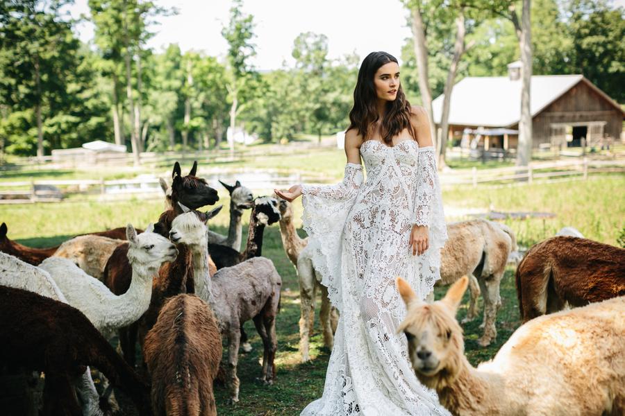 Modern Sweetheart Cotton Beach Wedding Dresses with Fairy Long Sleeve Corchet Lace Bohemian Brida Dress vestidos novias boda