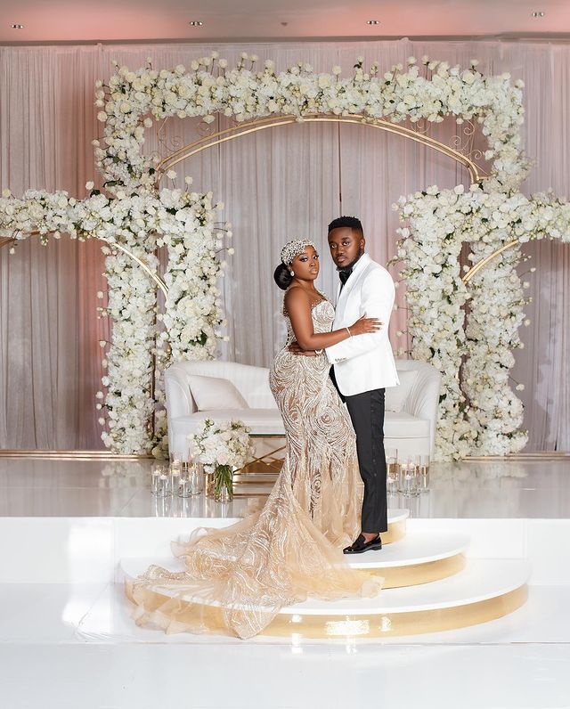 2023 Oct Arabic Aso Ebi Plus Size Champagne Mermaid Wedding Dress Beaded Sequined Lace Bridal Gowns Dresses ZJ254