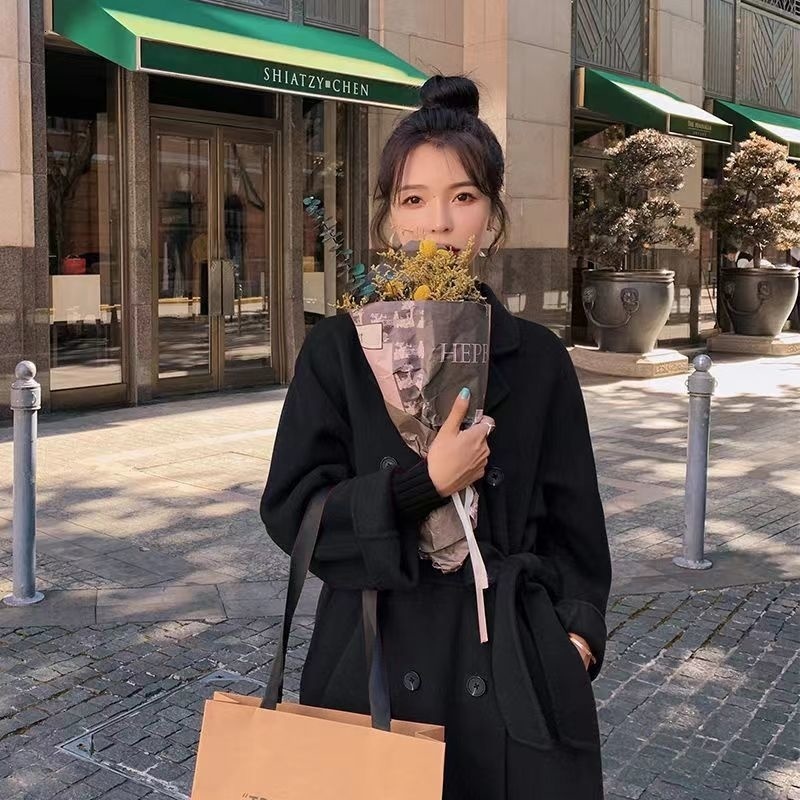 Women's Wool Blends 2023 Autumn And Winter Korean Style Fashion Loose Temperament Doublebreasted Thickened Cotton Long Woolen Coat Women 230926