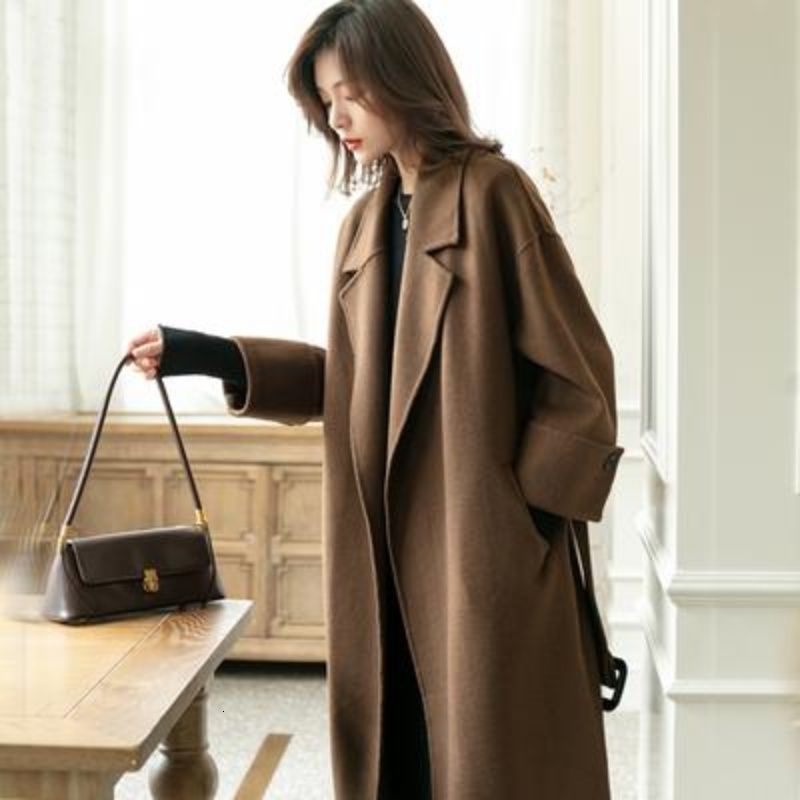 Women's Wool Blends Coat Medium length loose woolen coat for women in autumn and winter long knee 230926
