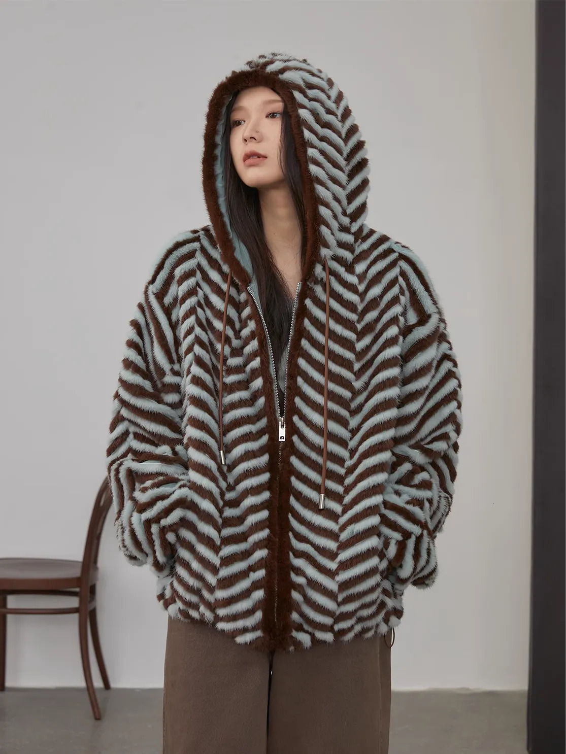 Womens Fur Faux HDHOHR High Quality Knitted Mink Coats With Hood Fashion Natural Jacket Winter Female Warm Genuine Coat 230927
