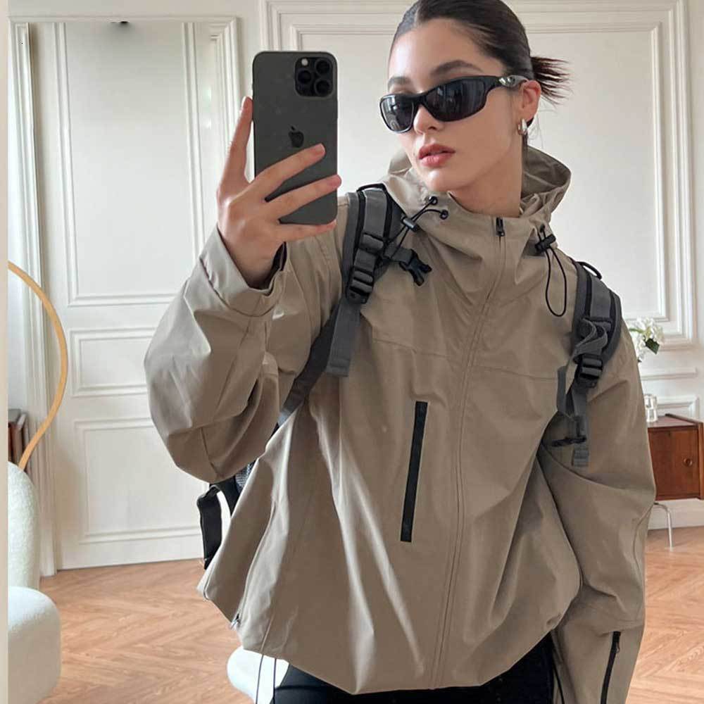 Womens Jackets American Vintage Storm Jacket Spring And Autumn Trend Outdoor Waterproof Wear Windproof Mountaineering 230926