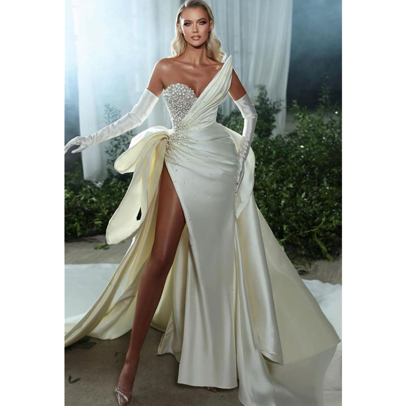 Charming Side Slit Mermaid Wedding Dresses With Detachable Train Beaded Sweetheart Neck Sleeveless Long Satin Bridal Gowns Sexy Bride Second Reception