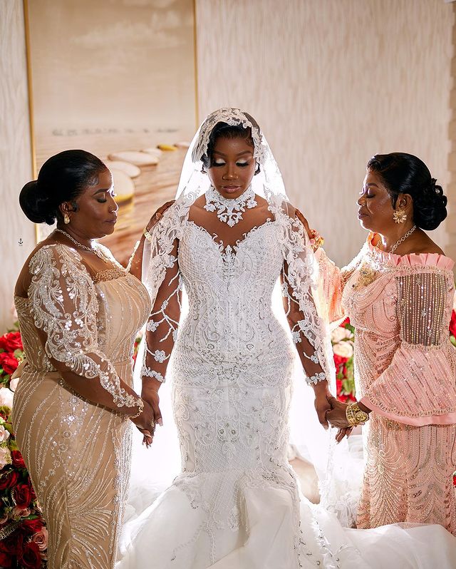2023 Oct Arabic Aso Ebi Plus Size Ivory Mermaid Wedding Dress Lace Beaded Luxurious Bridal Gowns Dresses ZJ404
