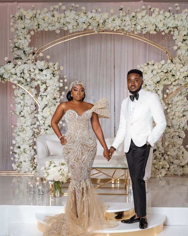 2023 Oct Arabic Aso Ebi Plus Size Champagne Mermaid Wedding Dress Beaded Sequined Lace Bridal Gowns Dresses ZJ254