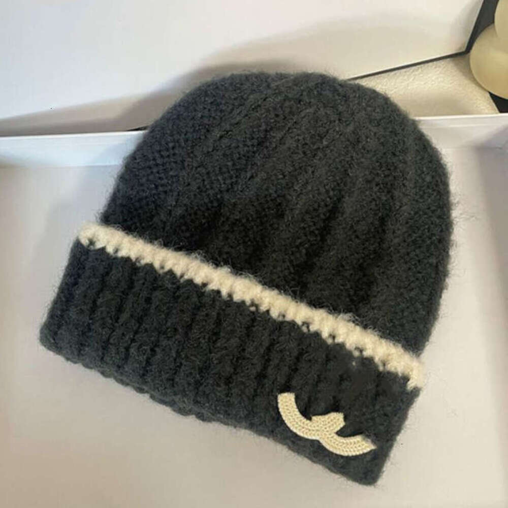 casual fashion women hats brand ch letter beanie men cap luxury designers autumn winter ladies double layer knitted woolen hat cashmere outd chanels channels cc 5TIH