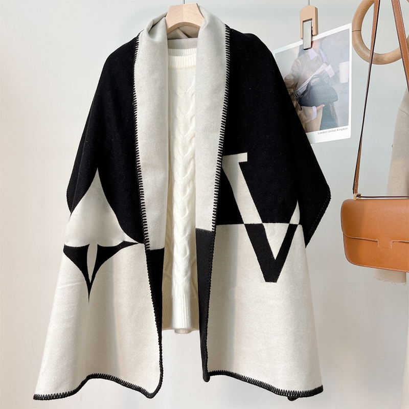 Stylish Women's Sca… - image