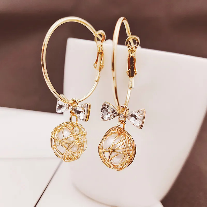 Stud Classic Copper Alloy Smooth Metal Pearl Hoop Earrings For Woman Fashion Korean Jewelry Temperament Girls Wear earrings 230928