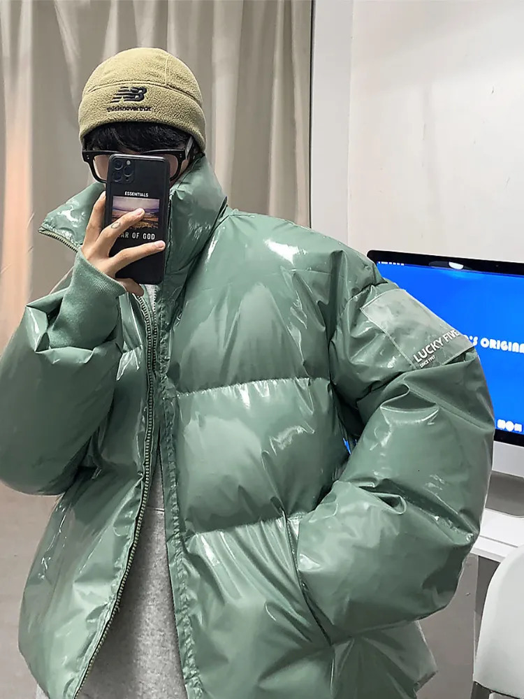 Men's Down Parkas Y2K Solid PU Leather Jacket Winter Stand Collar Bright Leather Padded Coat Men Korean Refraction Surface Hooded Thickened Jacke