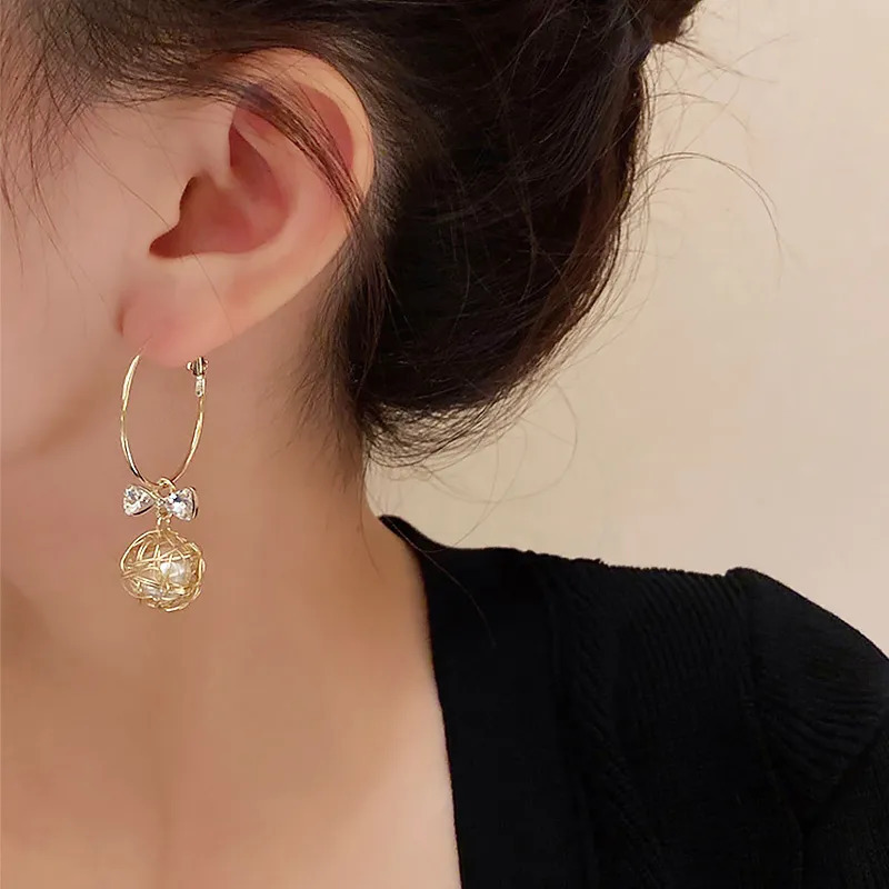 Stud Classic Copper Alloy Smooth Metal Pearl Hoop Earrings For Woman Fashion Korean Jewelry Temperament Girls Wear earrings 230928