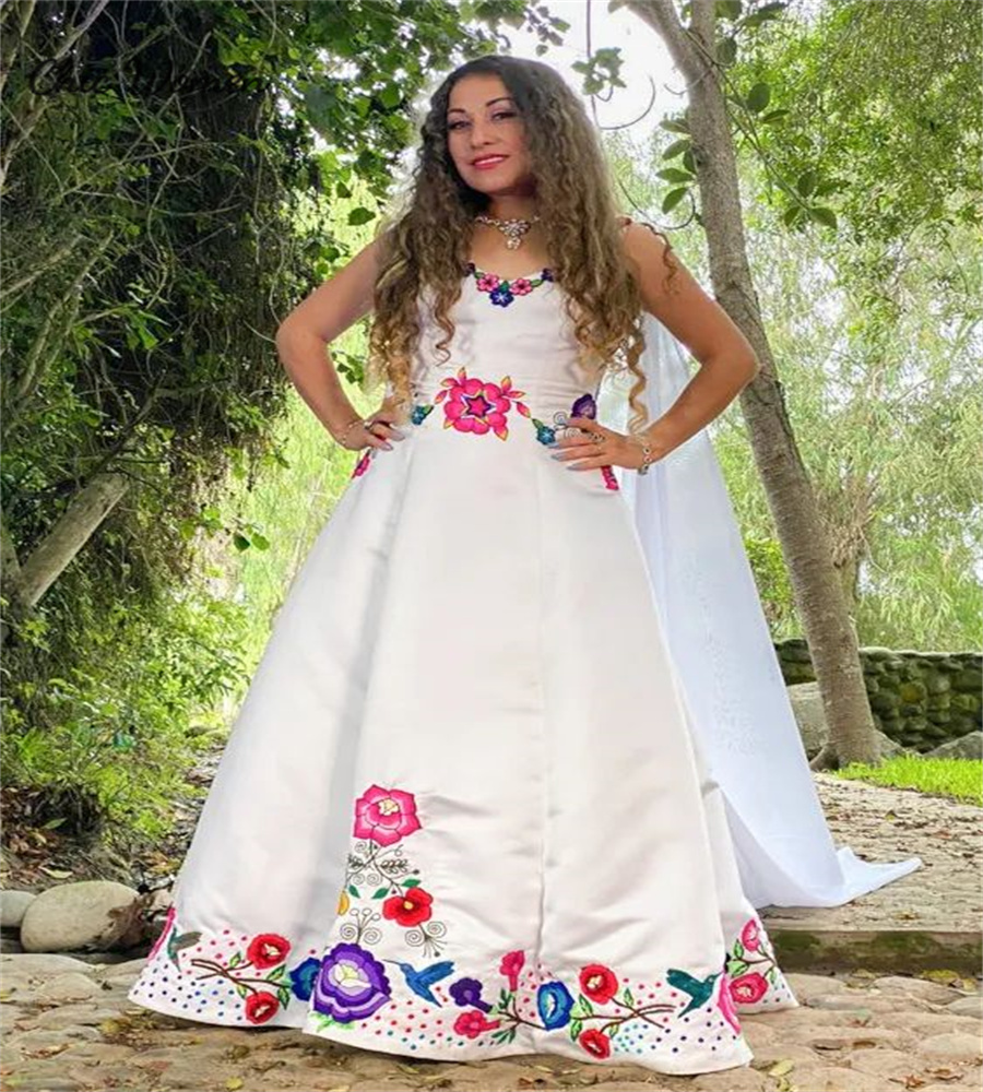 Traditional Mexican Wedding Dress With Embroidery Vintage Gothic Colorful Soft Satin Boho Bridal Gowns 2024 Beach Gatsby Bride Dress A Line Country Ve
