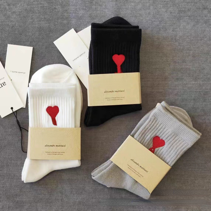 Designer Socks Women Love-heart Embroidery Ankle Socks Simple Pure Cotton Men's Stockings