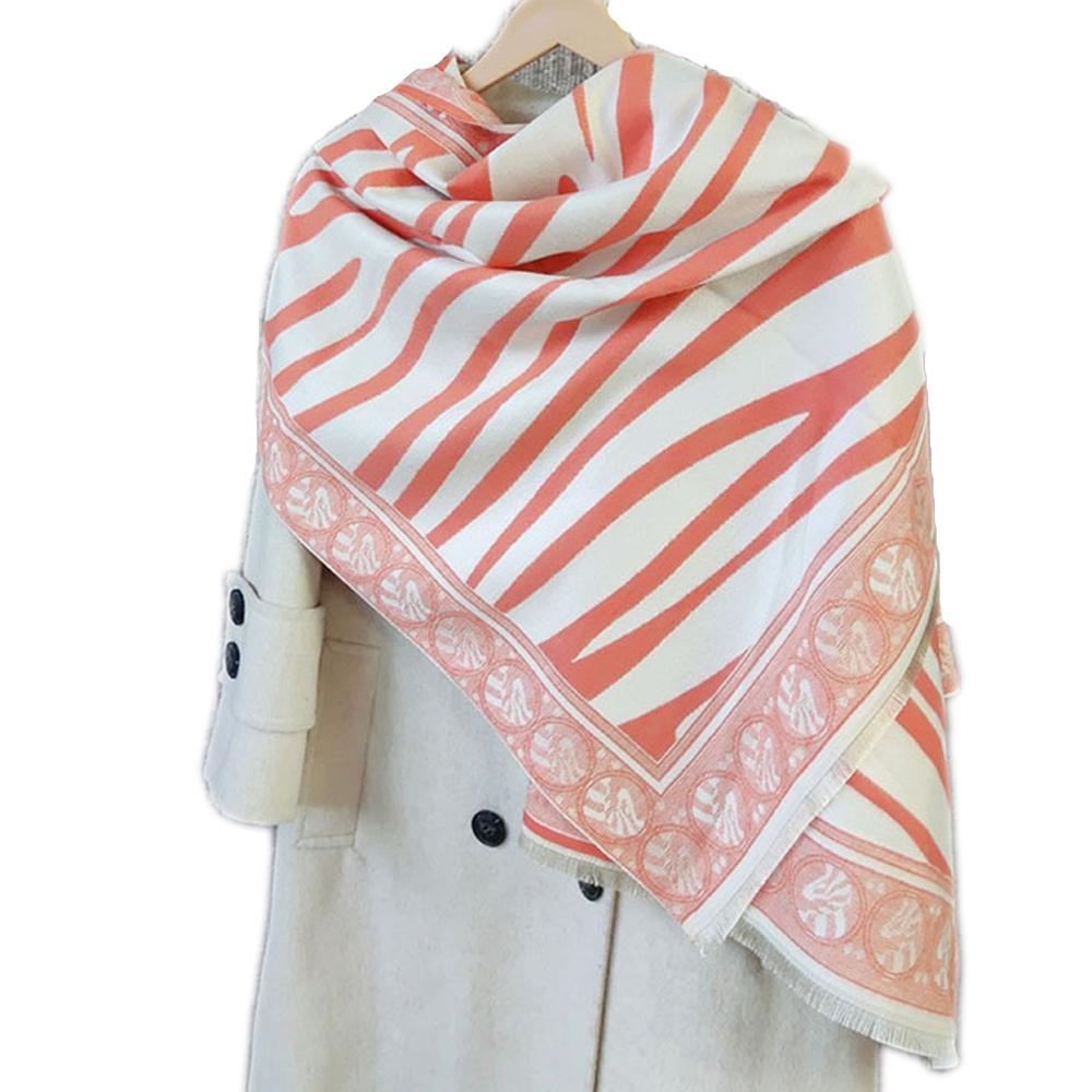 23 colors 2023 women's high-end fashion scarves, shawls, warm autumn and winter necklaces, printed letters, headscarves, and cold scarves wholesa