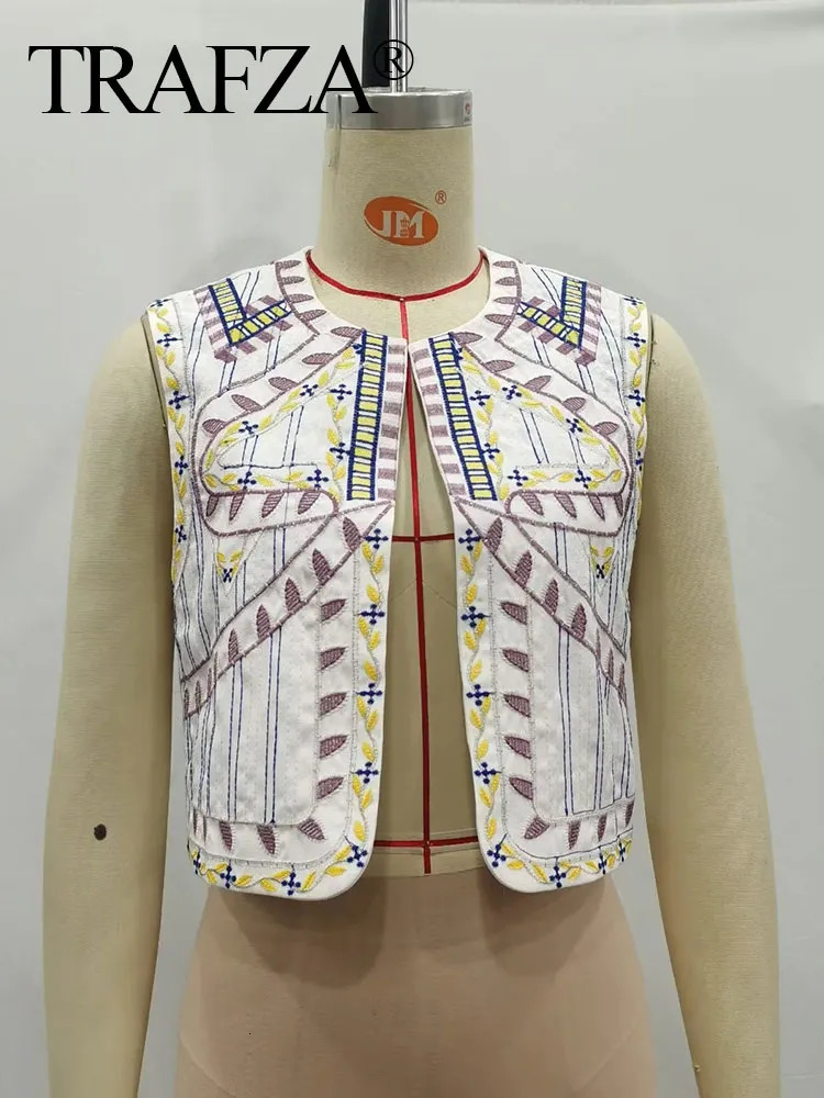 Womens Vests TRAFZA Women Fashion Y2k Vintage Floral Embroidery Vest Top V Neck Loose Casual Summer Woman Short Cardigan Waistcoat Chic Tops 230928