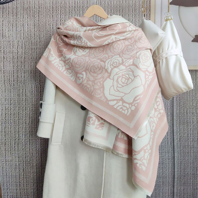 23 colors 2023 women's high-end fashion scarves, shawls, warm autumn and winter necklaces, printed letters, headscarves, and cold scarves wholesa