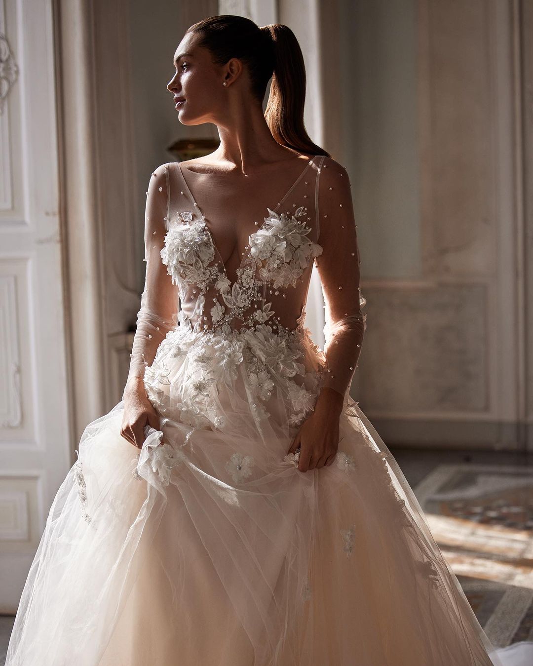 Sexy Lllusion Prom Dresses Shine Lace Dress New Deep V-Neck Bridal Gowns Brush Train Robe Vestido De Noiva Plus Size Customized D-H23388