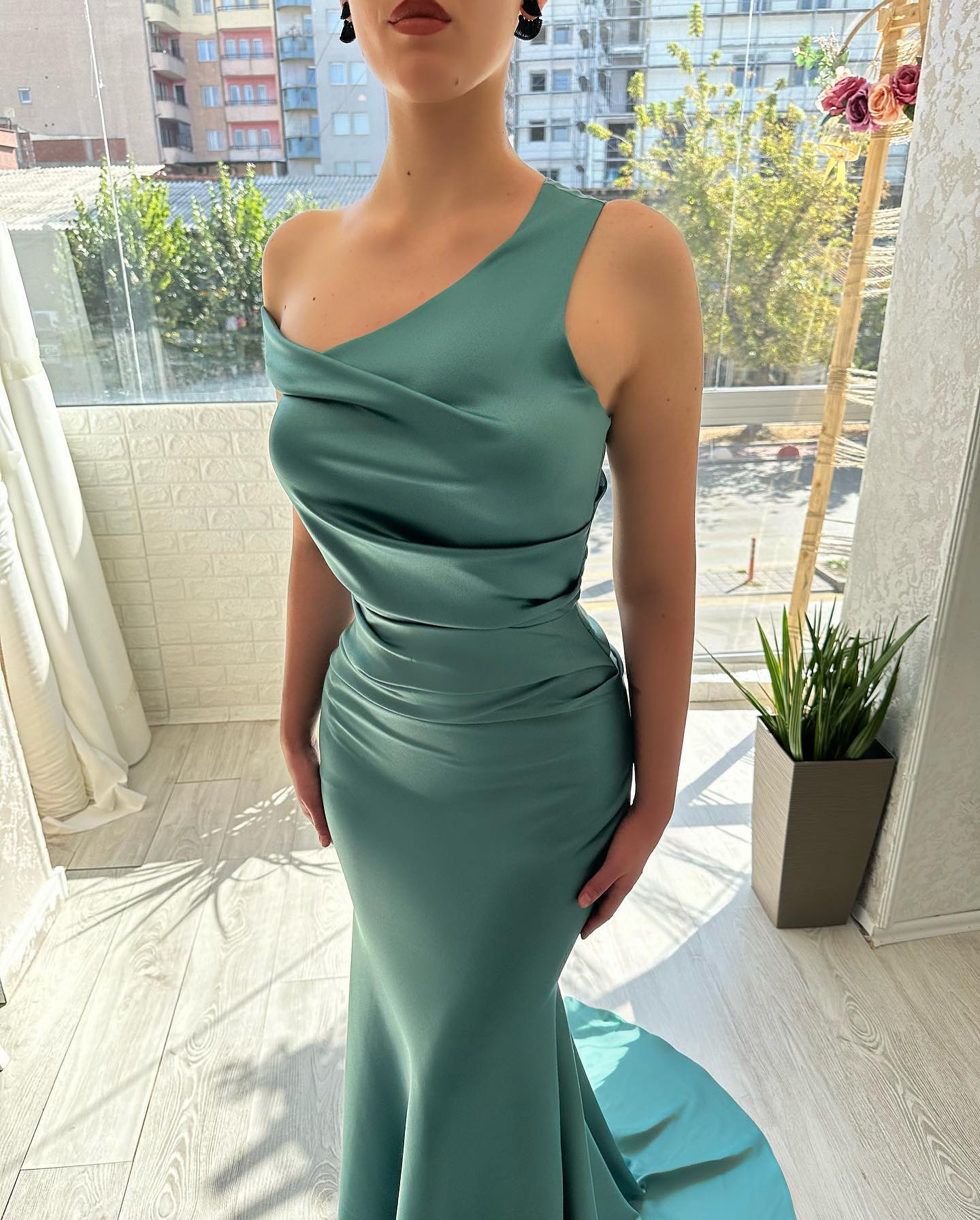 Elegant One Shoulder Mermaid Prom Dresses Satin Green Evening Dress Pleats Formal Long Special Ocn Party Dress 0516